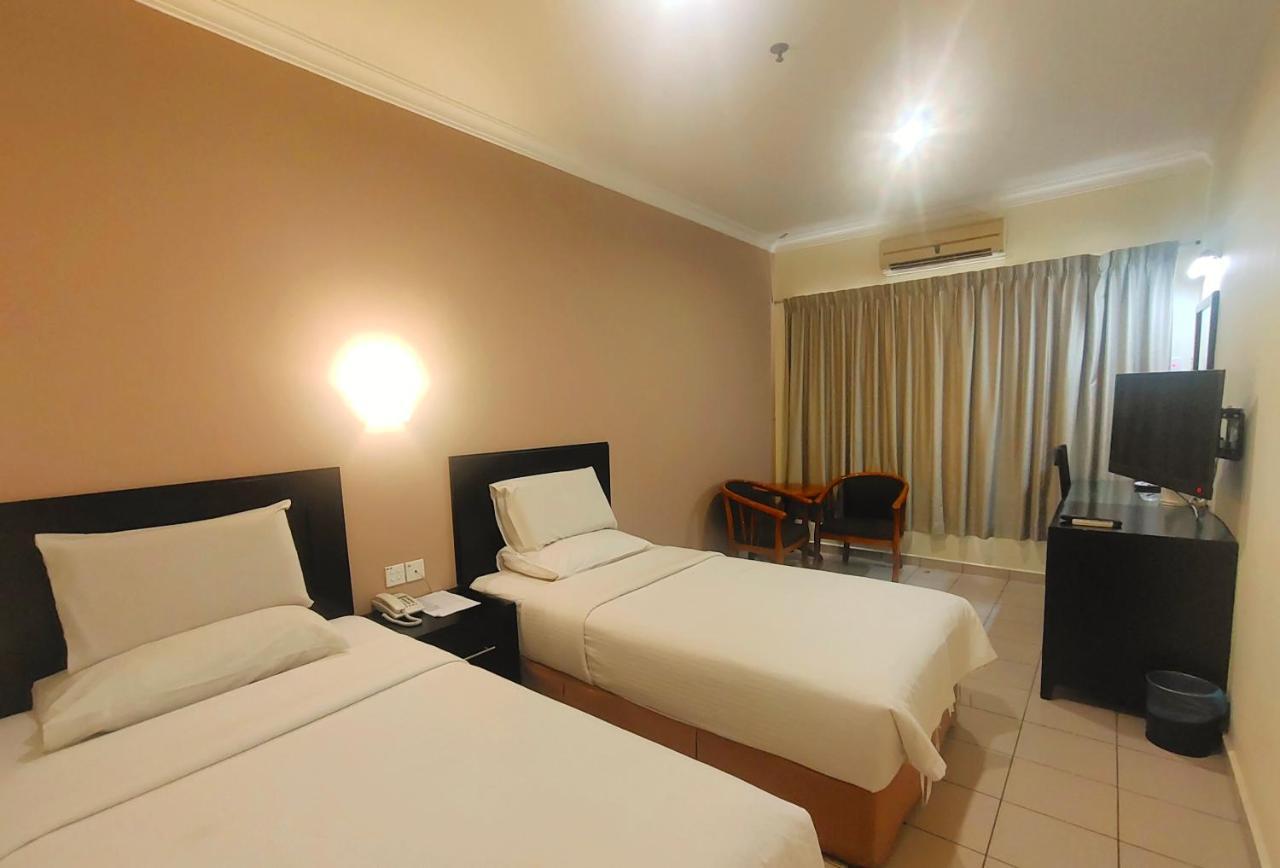 Megah D'Aru Hotel Kota Kinabalu Exterior photo