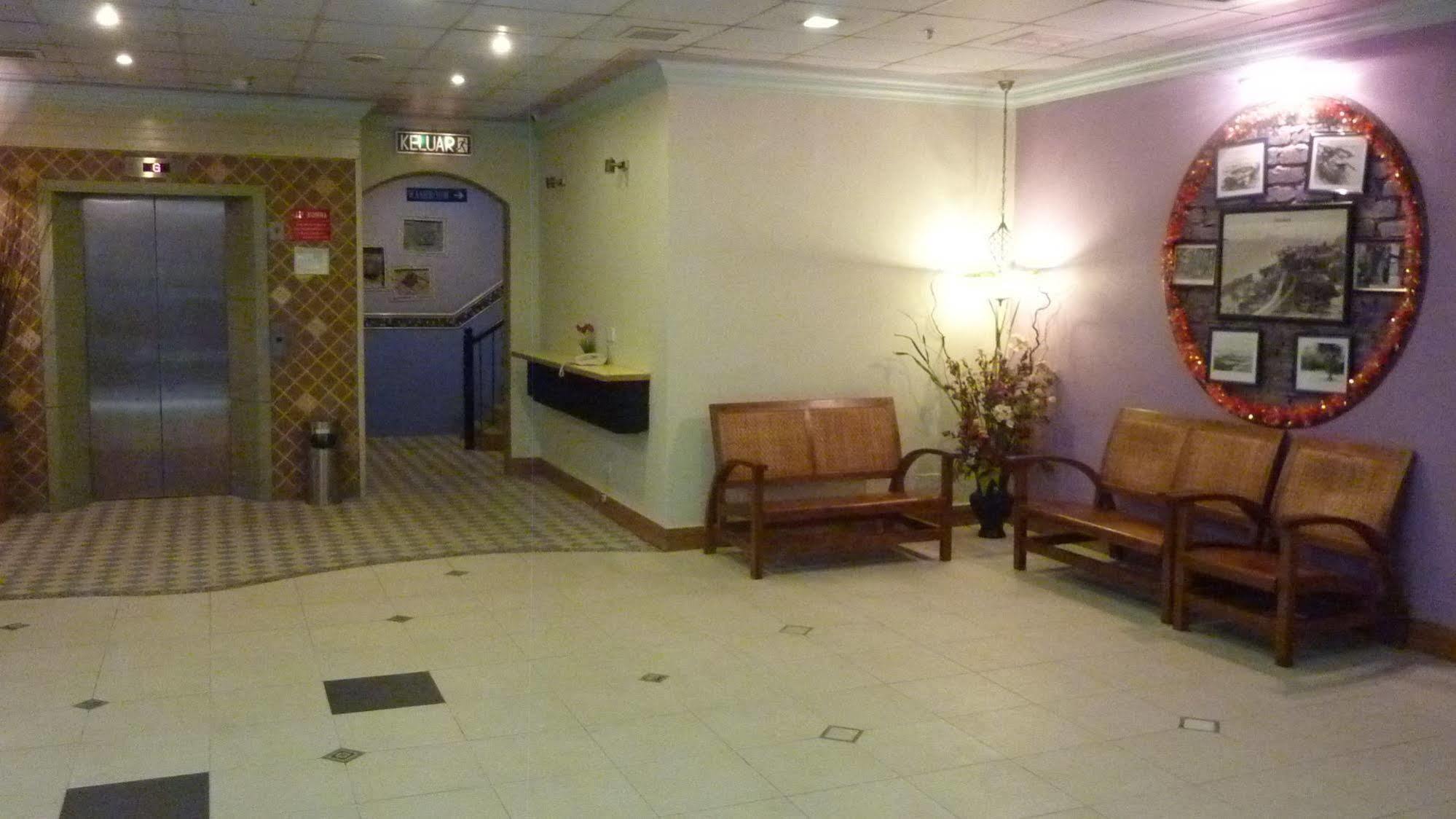 Megah D'Aru Hotel Kota Kinabalu Exterior photo
